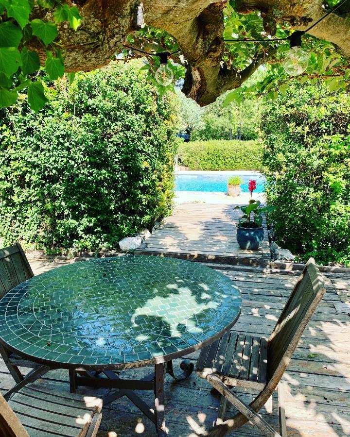 Mas Des Prevots B&B Noves Kültér fotó